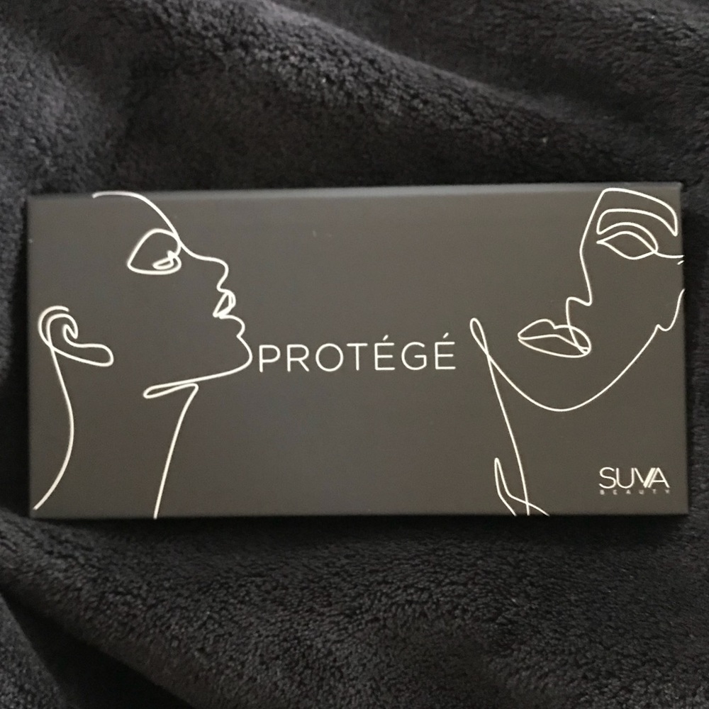Brand New Shadows & Highlighter Palette